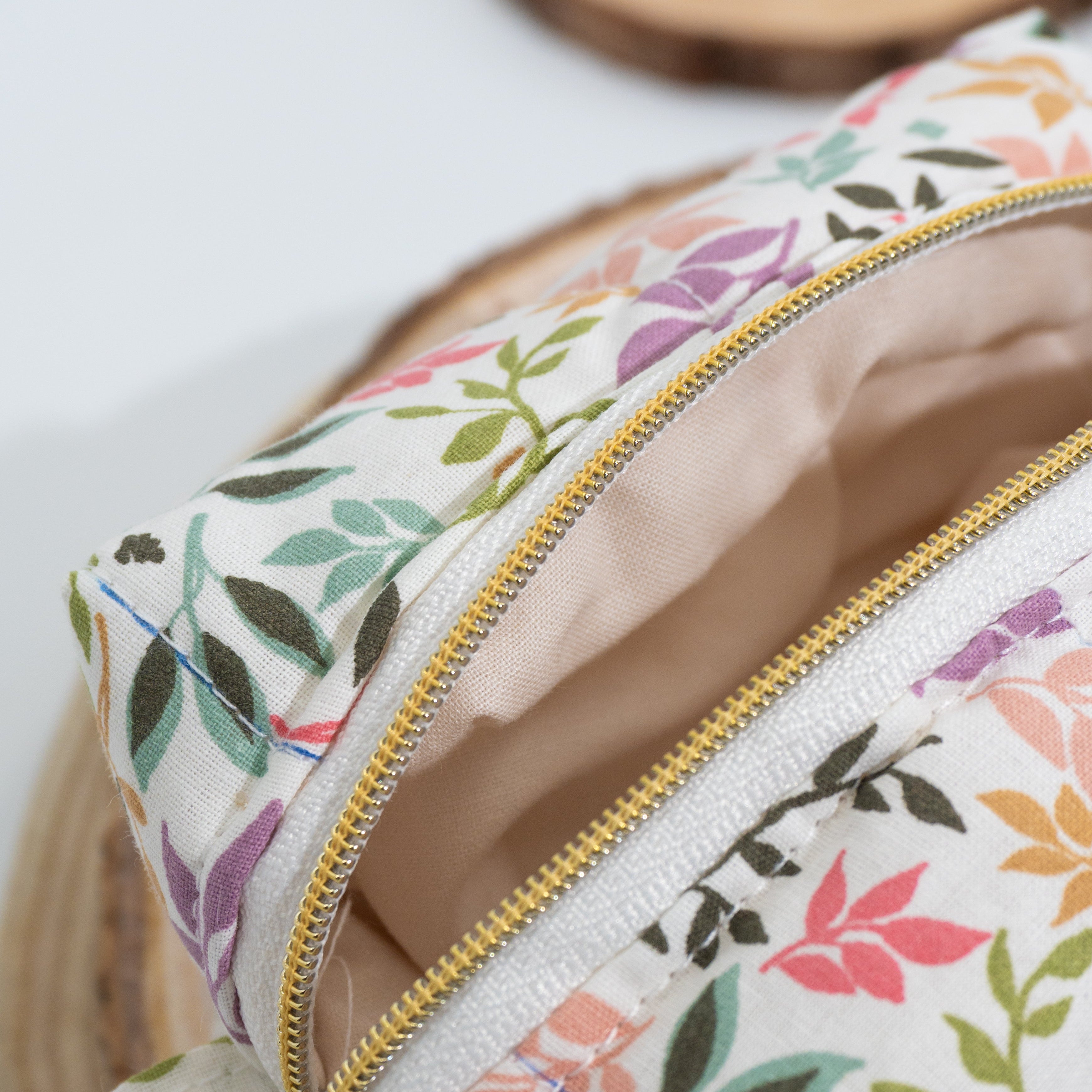 Necessaire Flores - Tamanho XS
